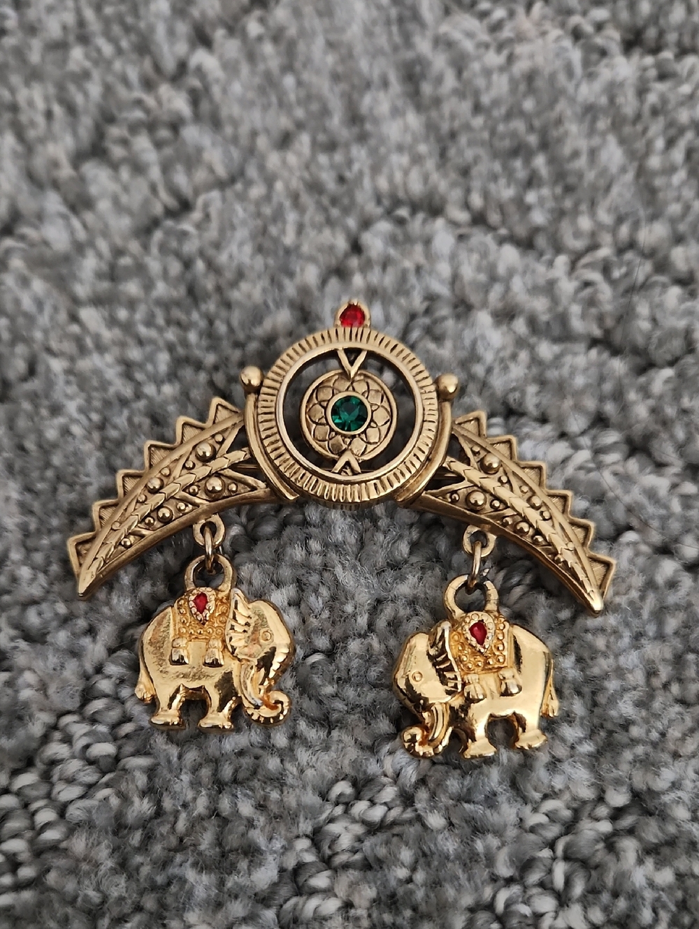 Vintage Avon Pin